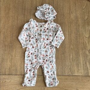 Laura Ashley Floral Kids Footie with Hat Size 3-6 Months